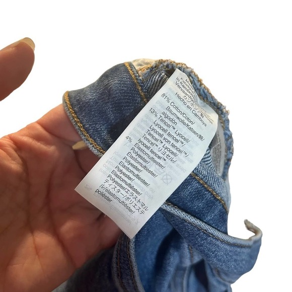 Madewell High Rise Denim Shorts in Quintell - Picture 7 of 10